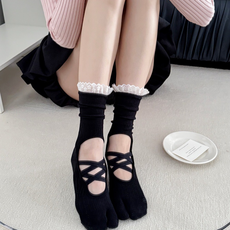 Lace Trim Split Toe Yoga Socks - огляд і ціна Yoga Mat
