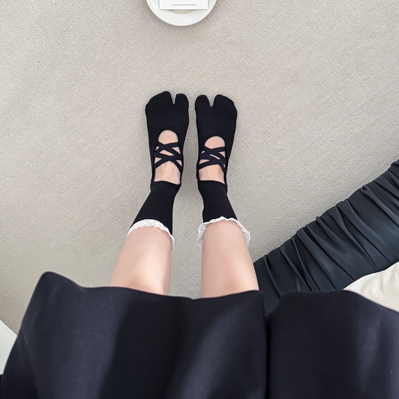 Lace Trim Split Toe Yoga Socks - огляд і ціна Yoga Mat